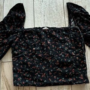 Rose pattern square neck long sleeve crop top